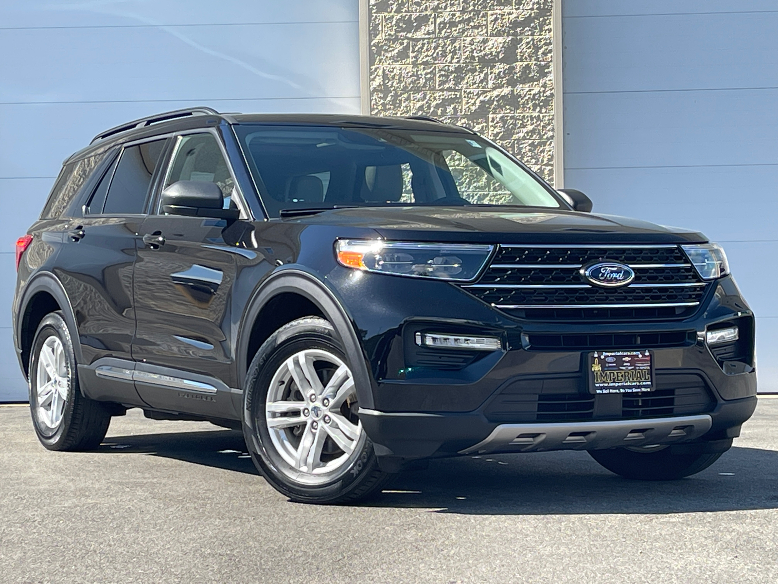 2021 Ford Explorer XLT 1