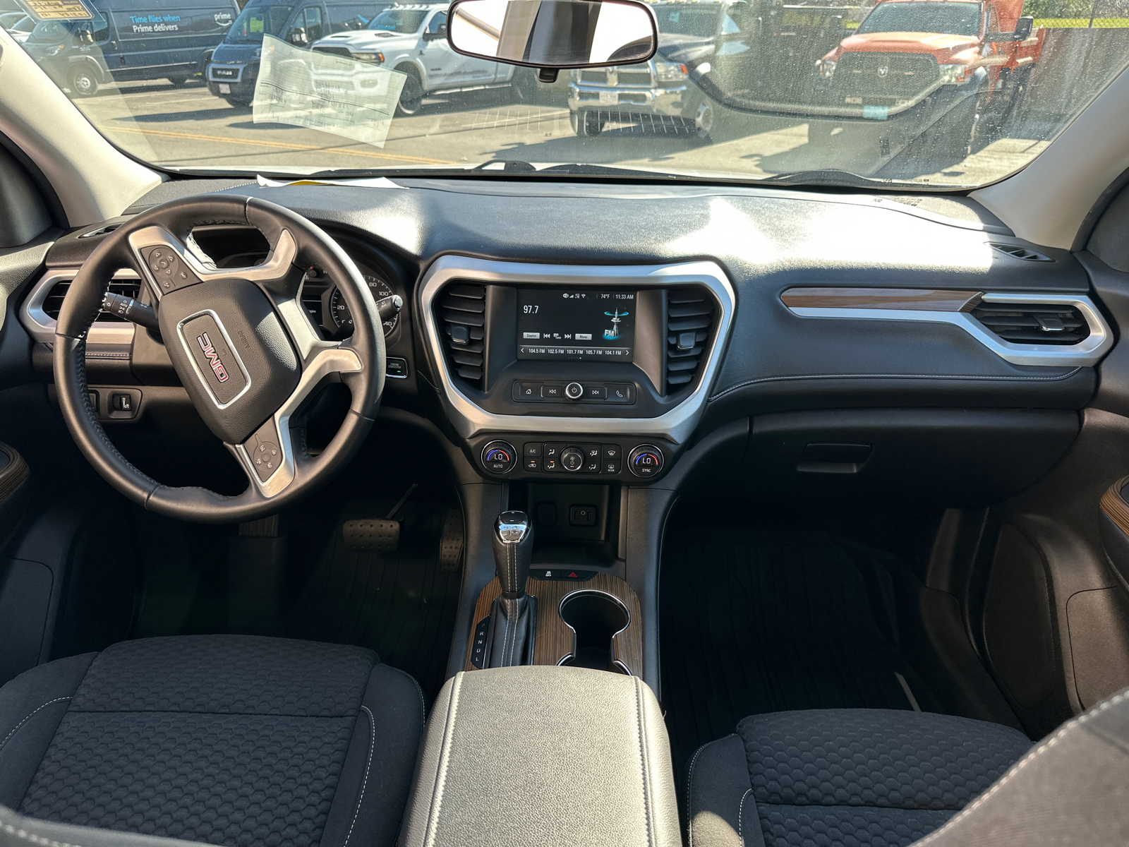 2019 GMC Acadia  16