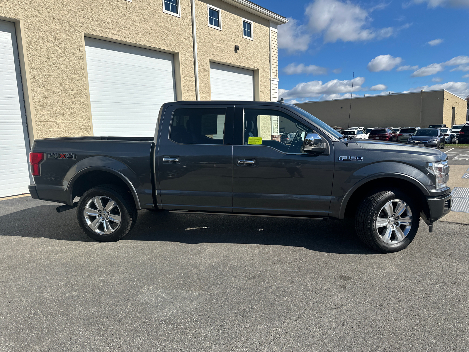 2019 Ford F-150 Platinum 11