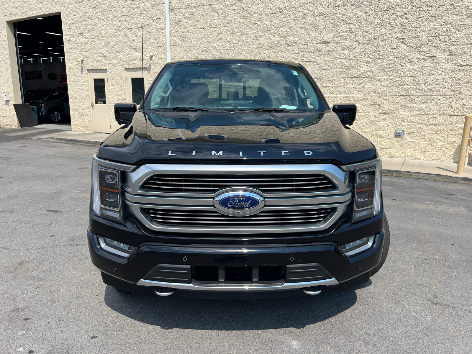 2022 Ford F-150 Limited 3