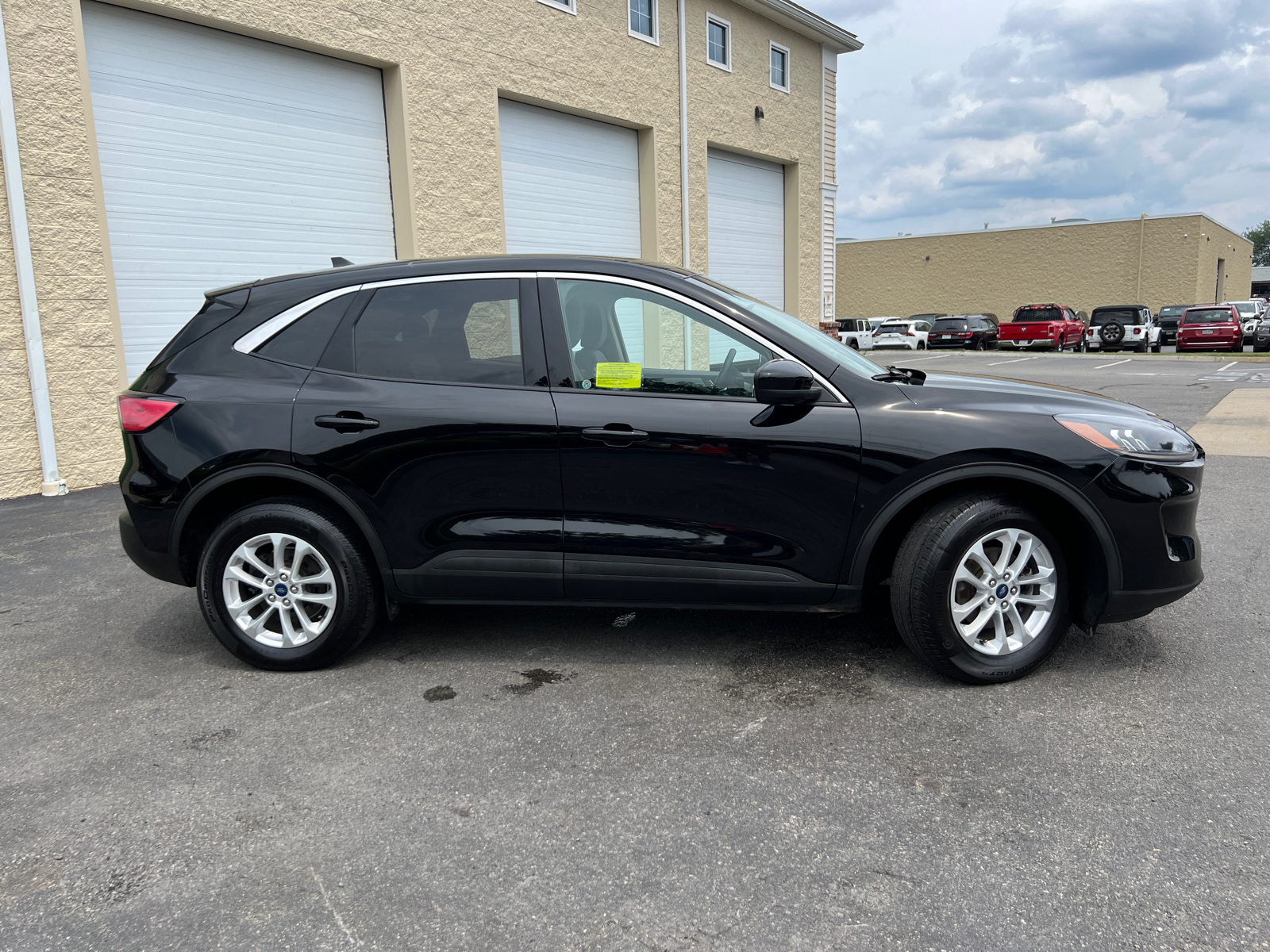 2020 Ford Escape SE 12