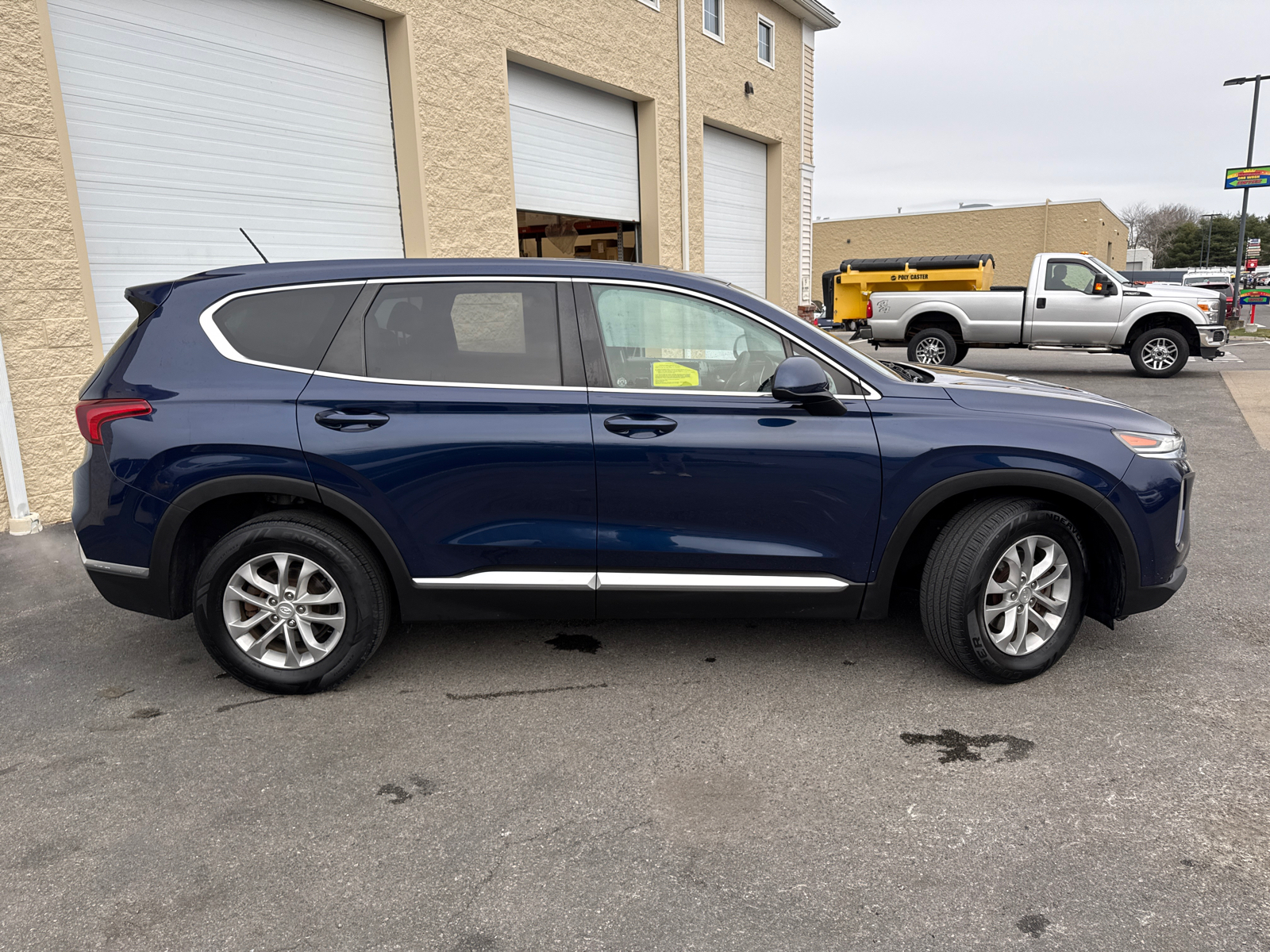 2019 Hyundai SANTA FE  11