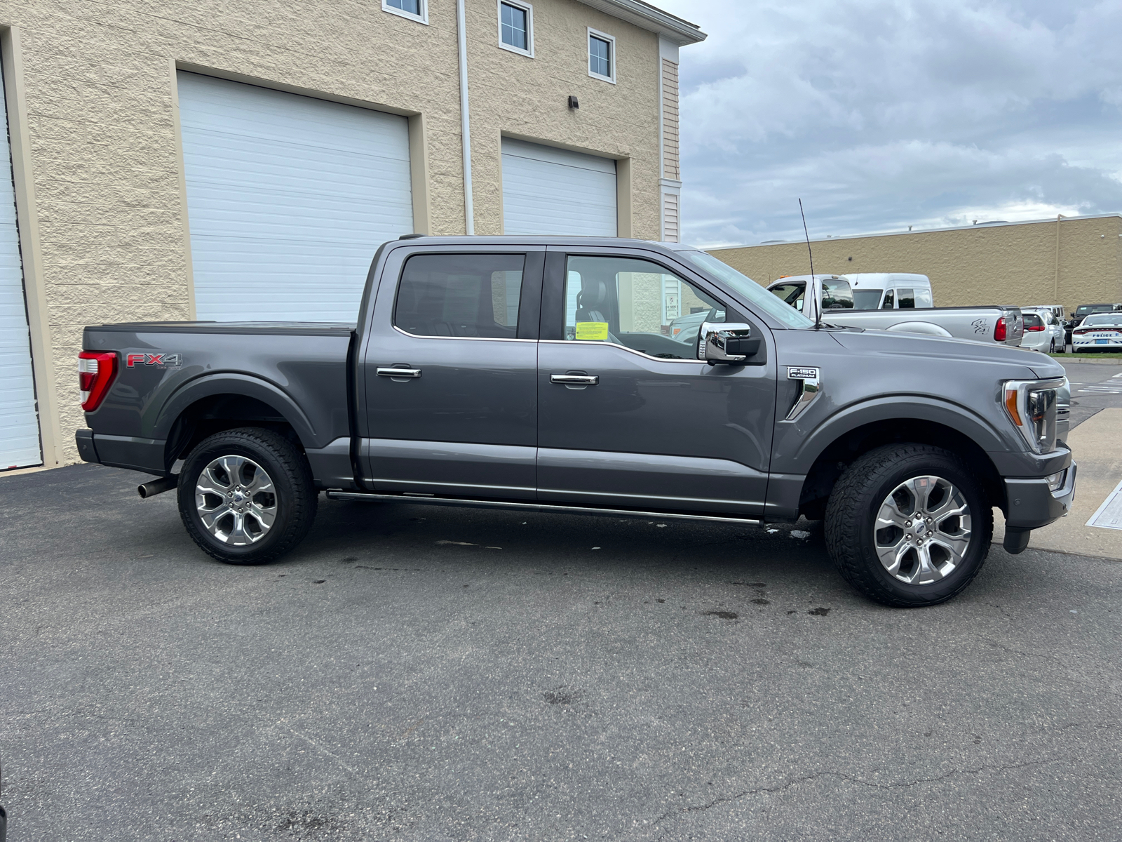 2022 Ford F-150 Platinum 11