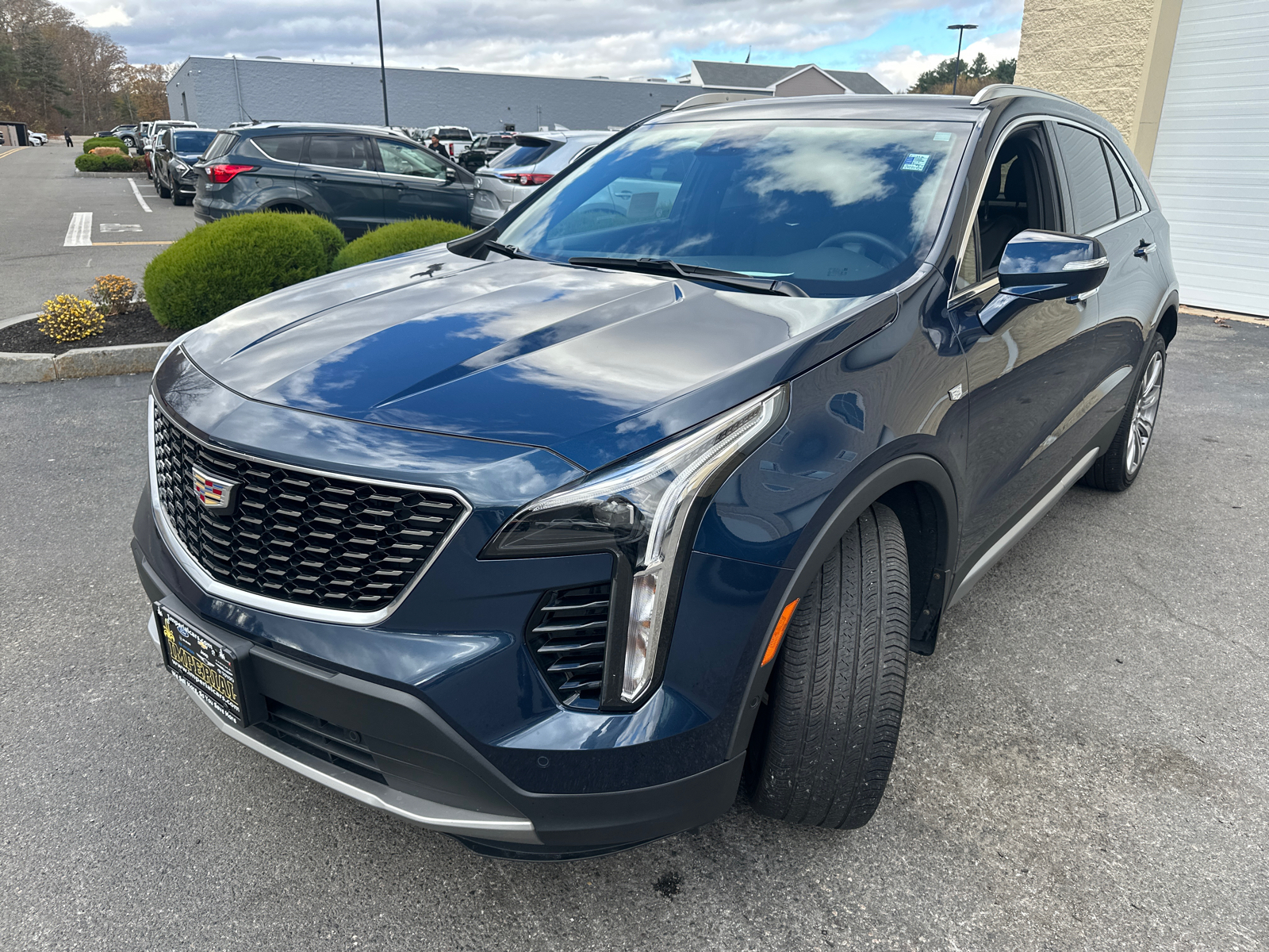 2022 Cadillac XT4 Premium Luxury 4