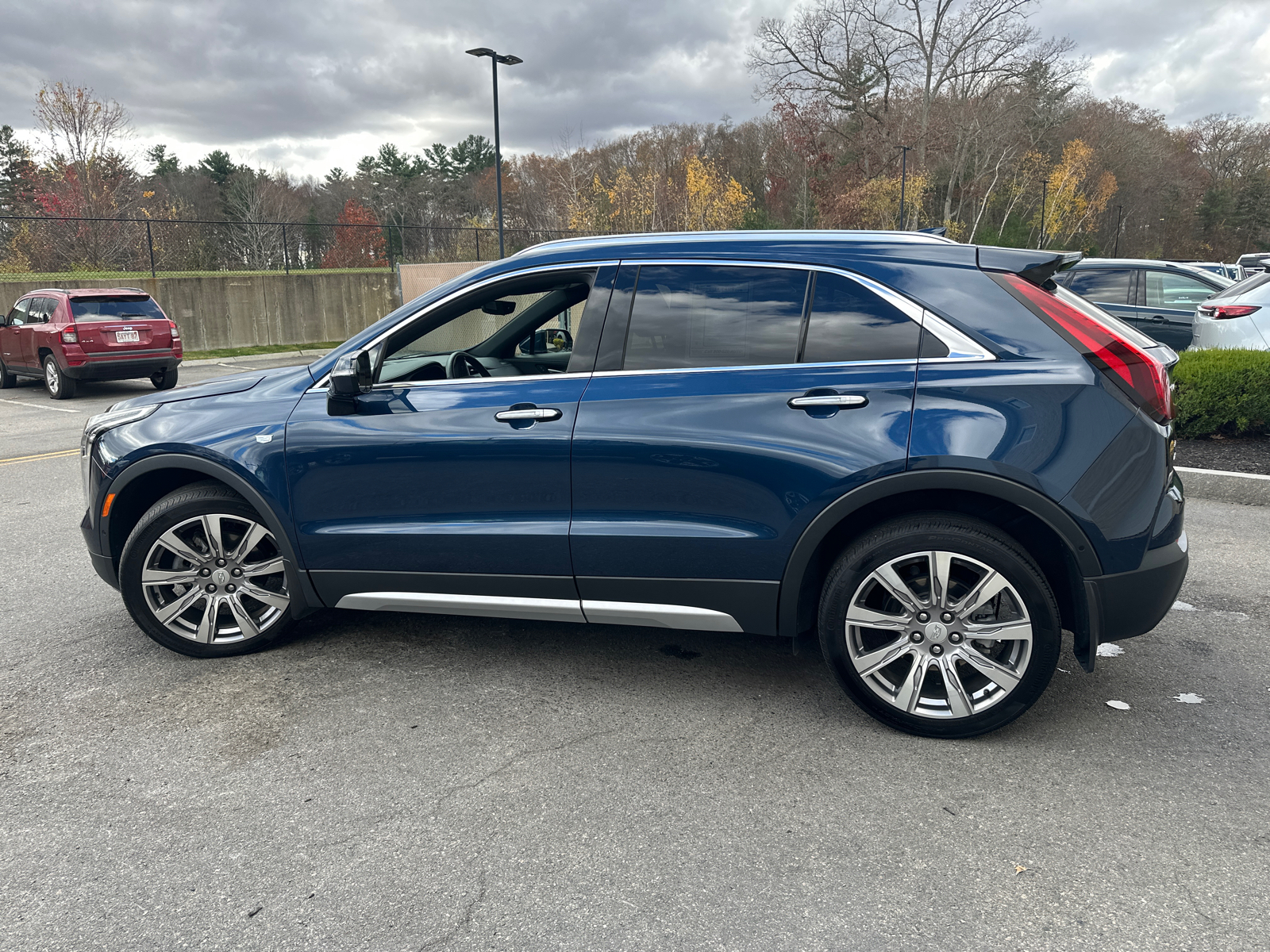 2022 Cadillac XT4 Premium Luxury 5