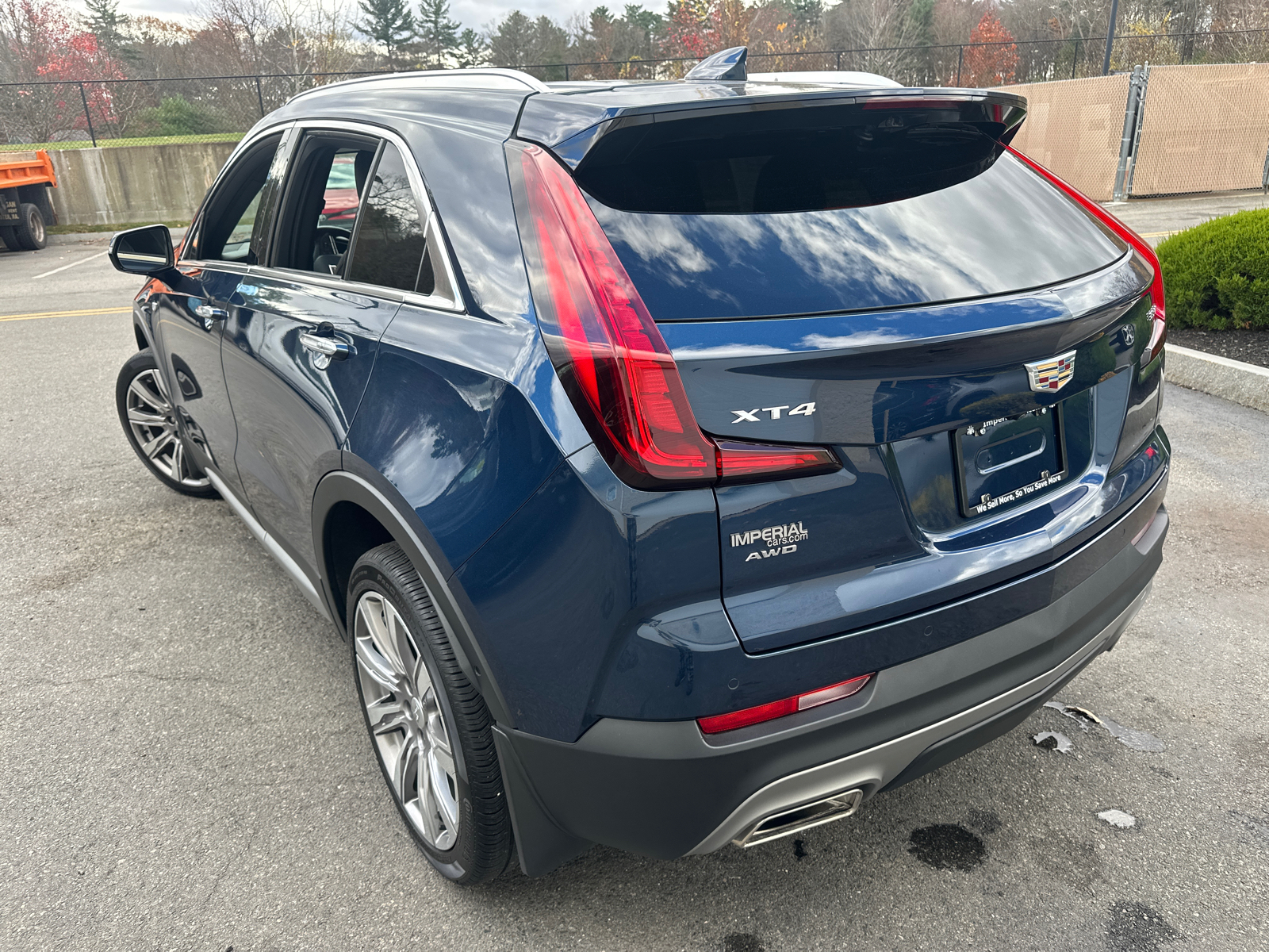 2022 Cadillac XT4 Premium Luxury 7