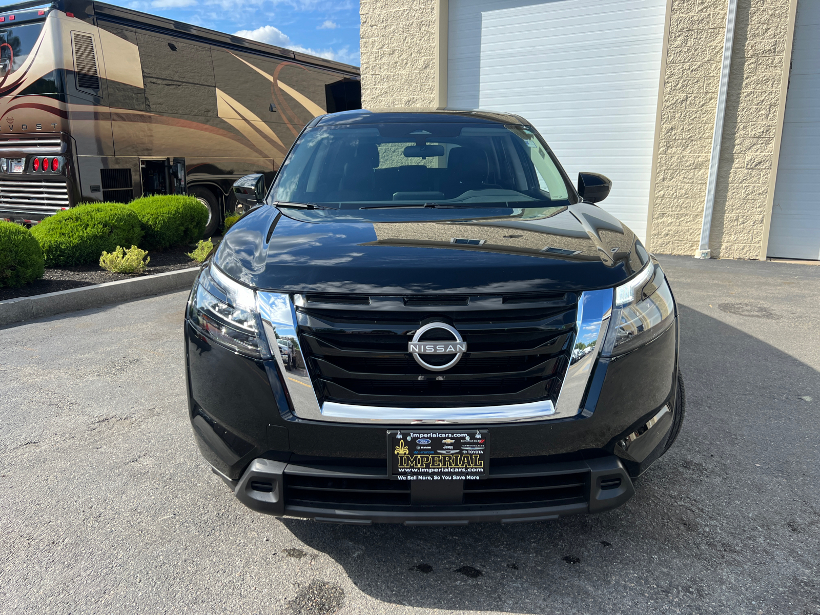 2023 Nissan Pathfinder S 3