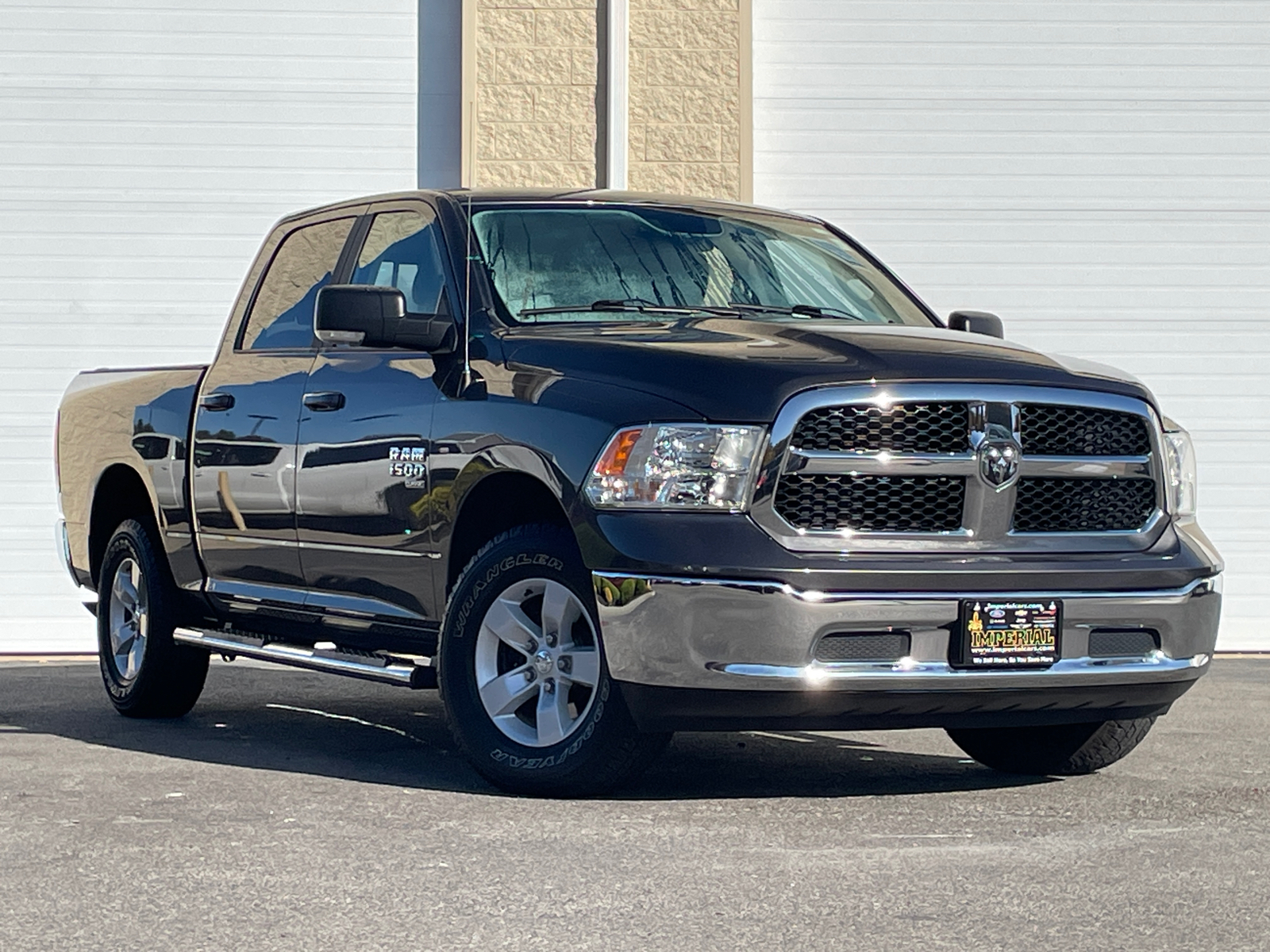 2019 Ram 1500 Classic SLT 1