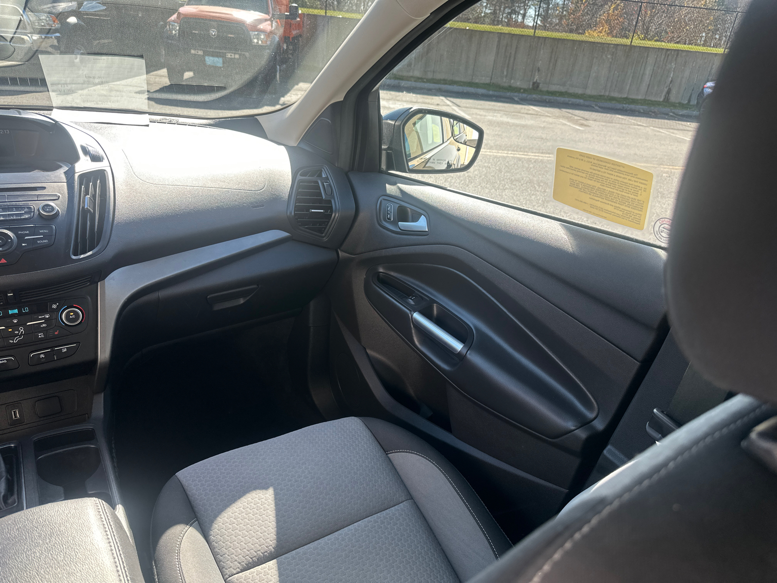 2018 Ford Escape SE 17