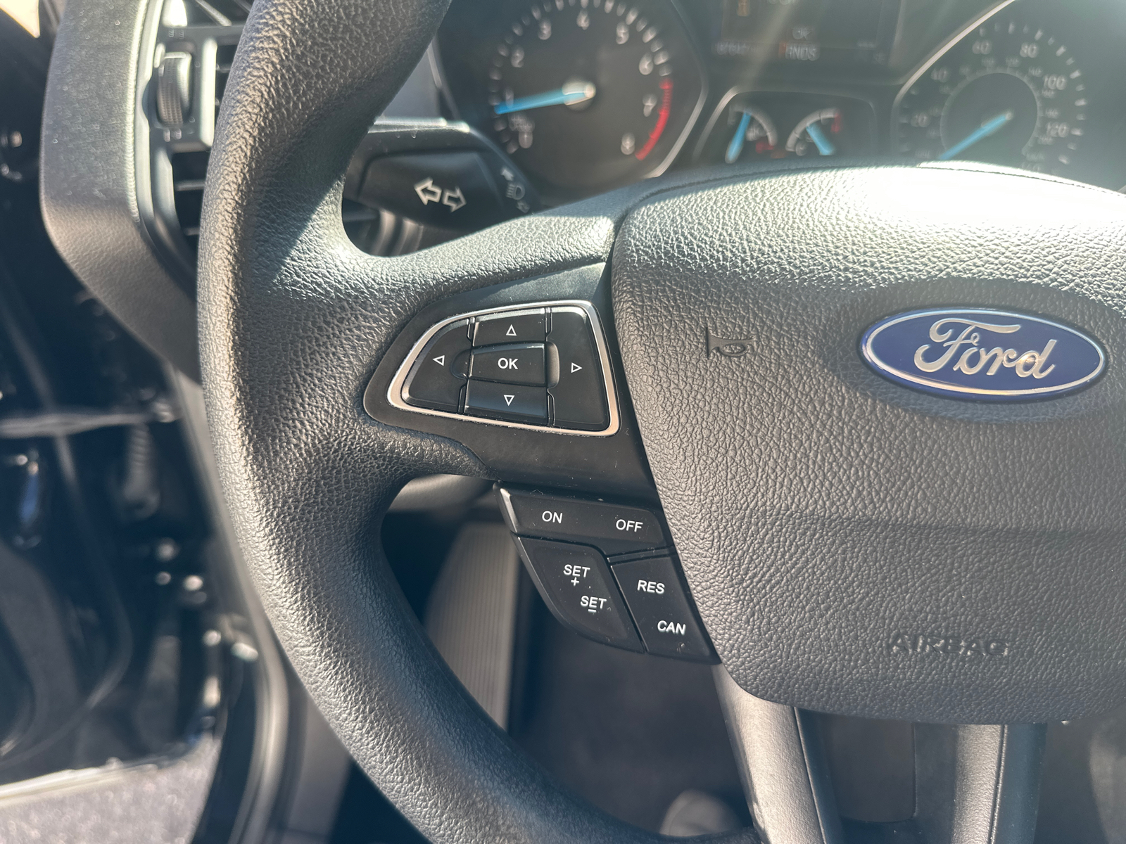 2018 Ford Escape SE 22