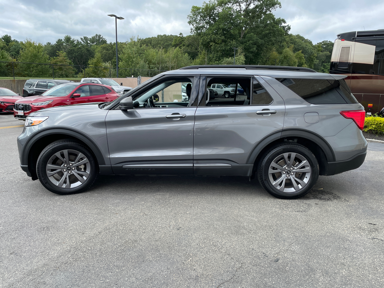 2021 Ford Explorer XLT 5