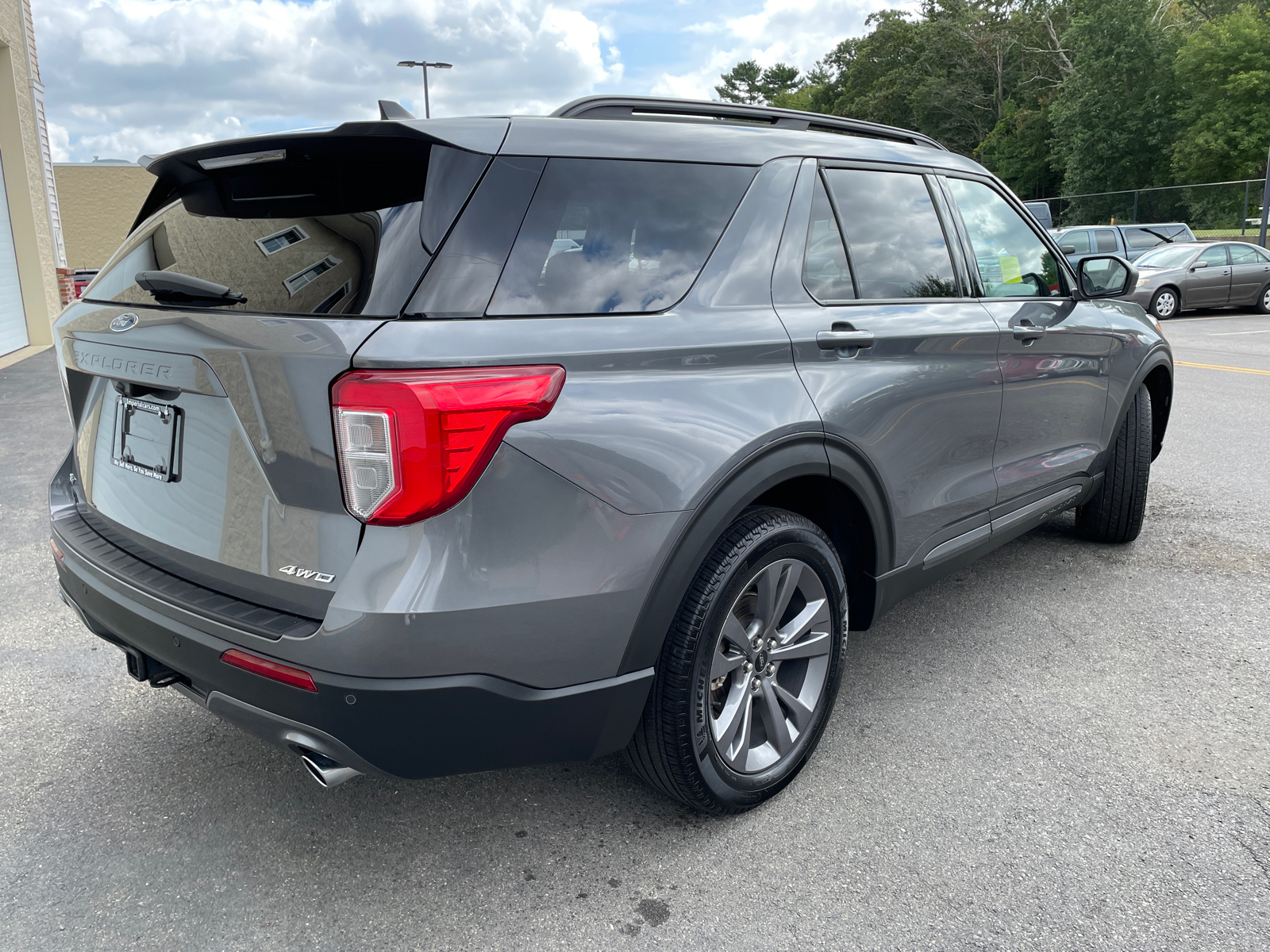 2021 Ford Explorer XLT 14