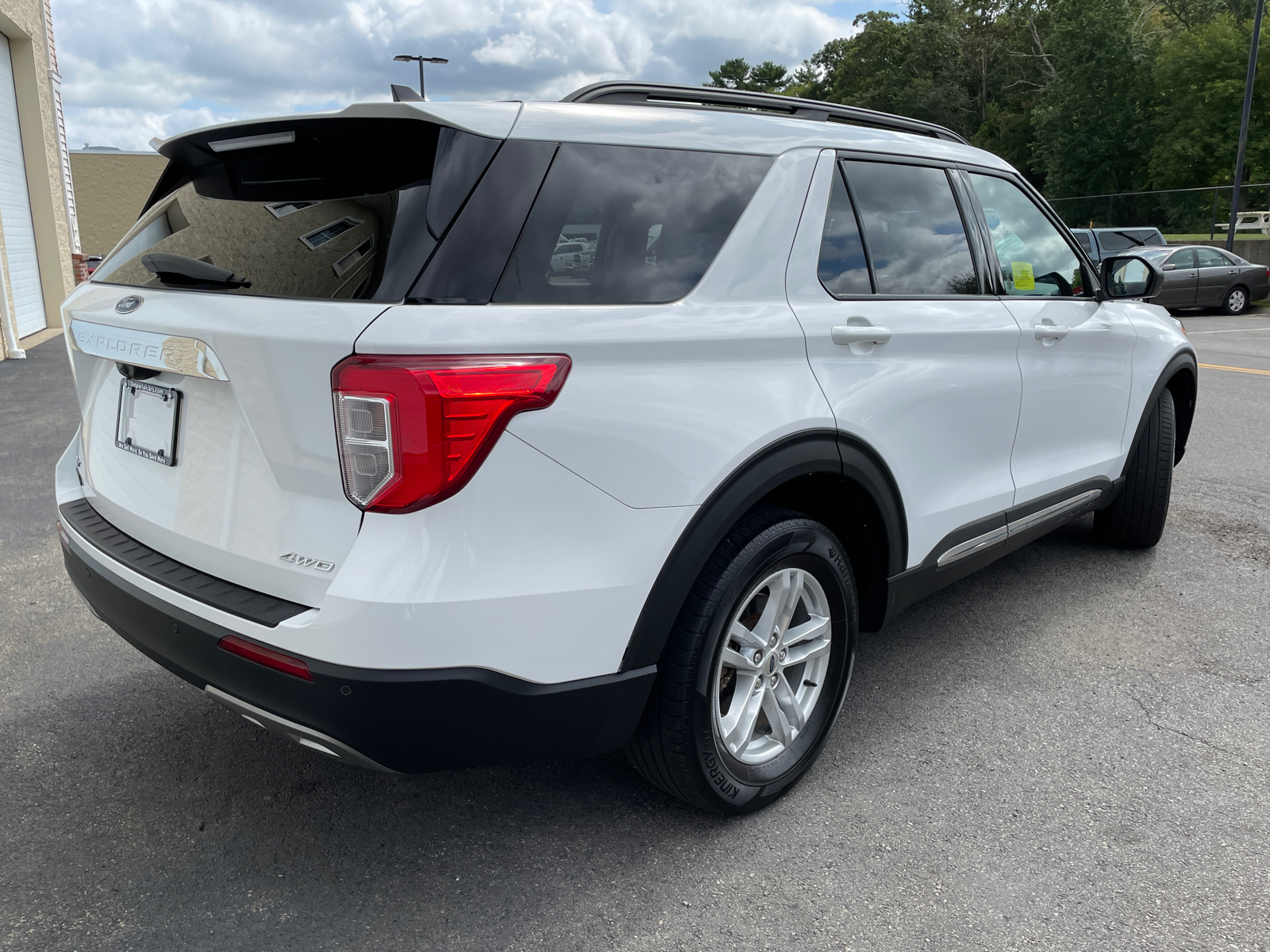 2021 Ford Explorer XLT 14