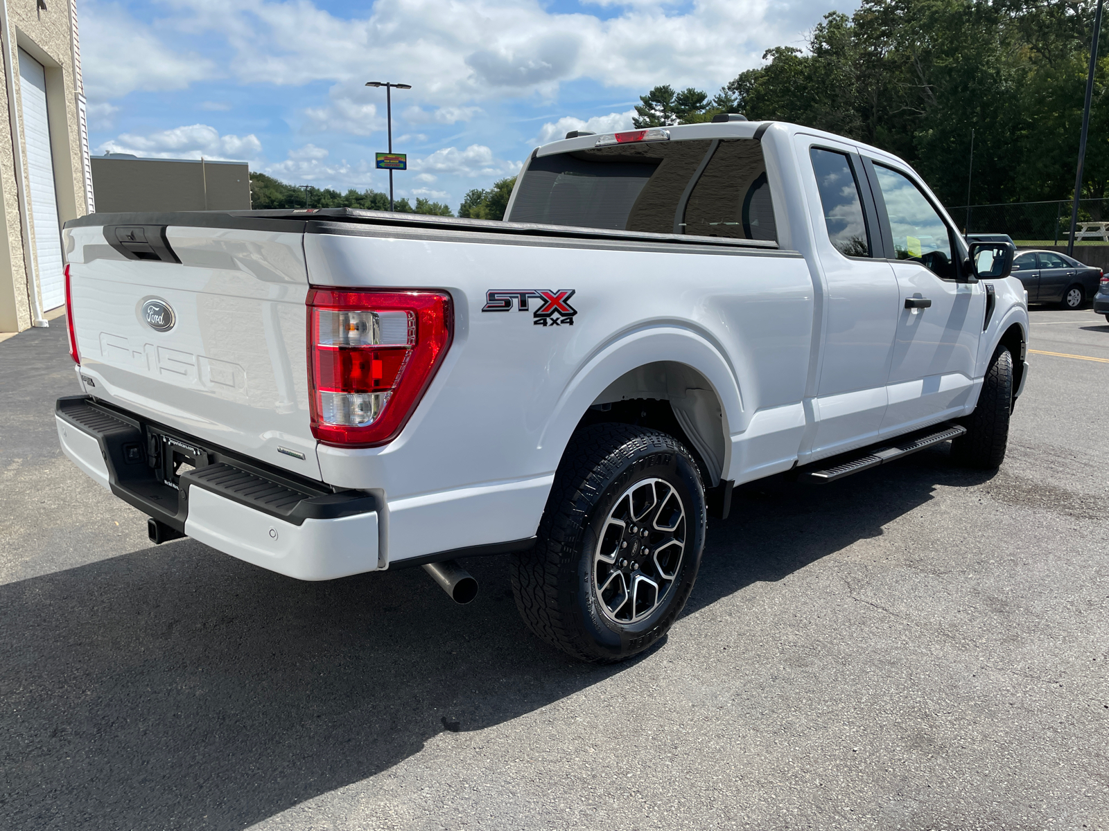 2022 Ford F-150 XL 12