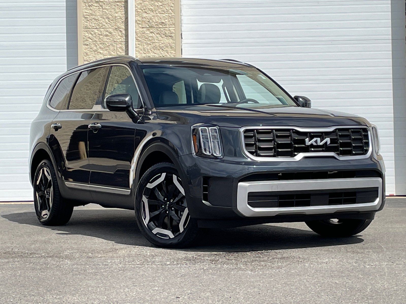 2024 Kia Telluride S 1