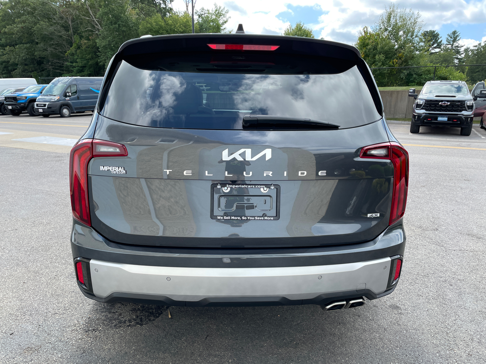 2024 Kia Telluride S 10