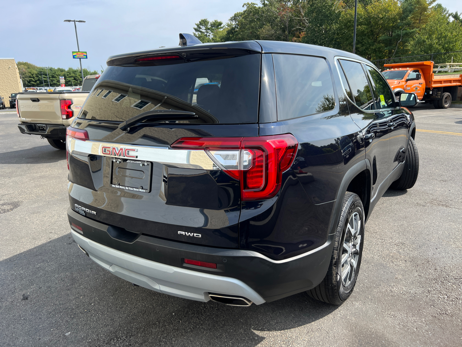 2022 GMC Acadia SLE 10