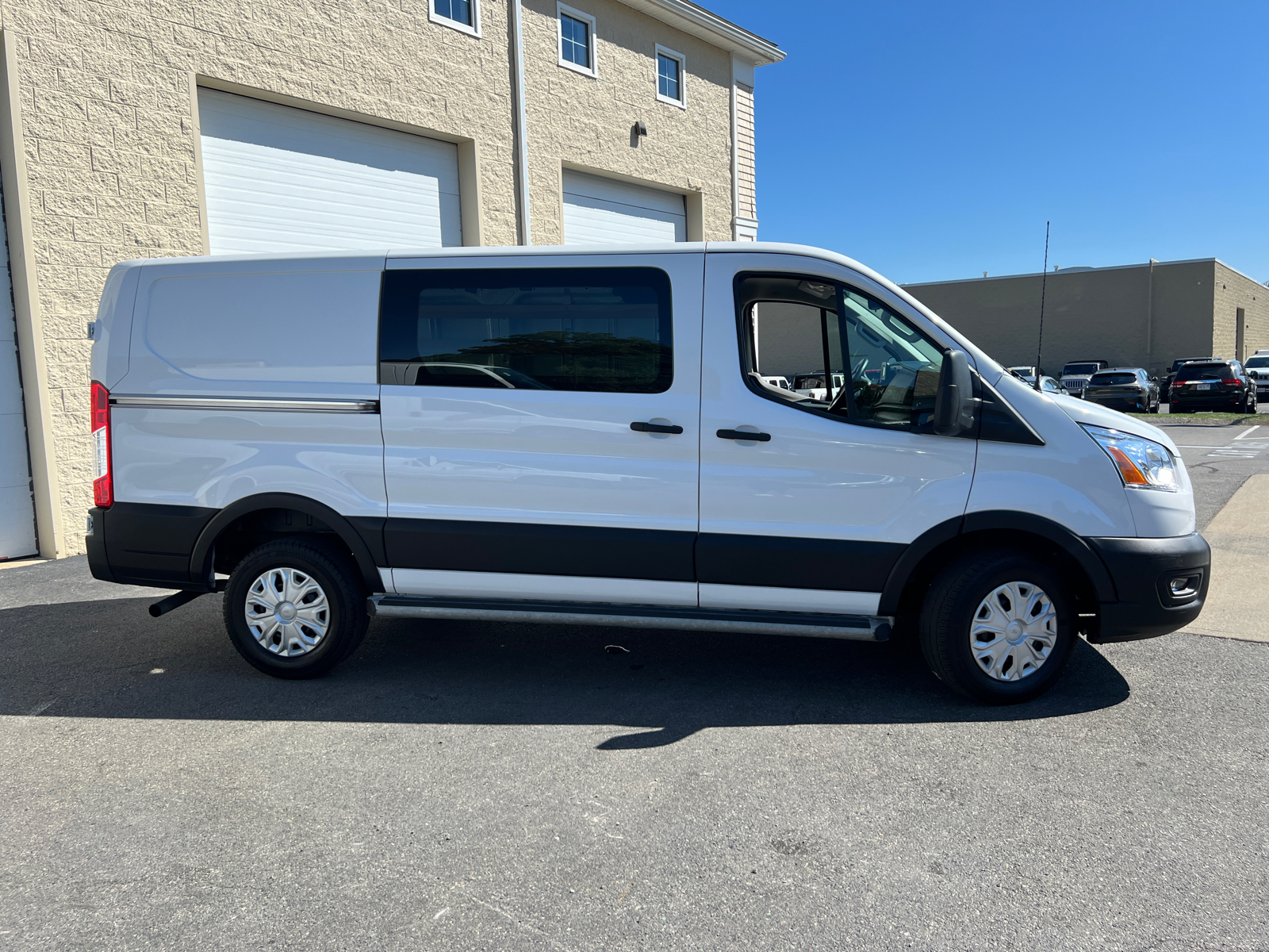 2022 Ford Transit-250 Base 11