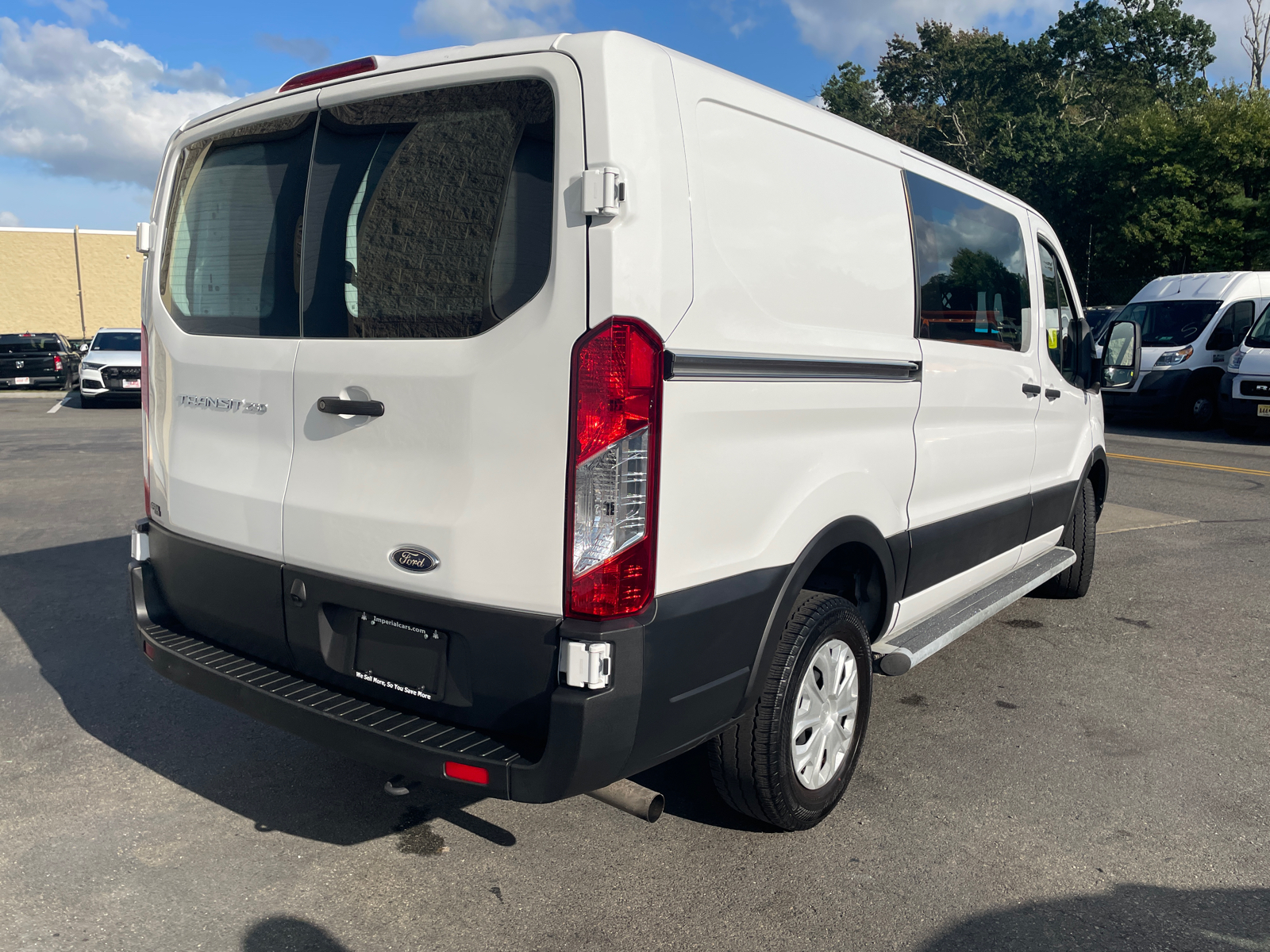 2022 Ford Transit-250 Base 11