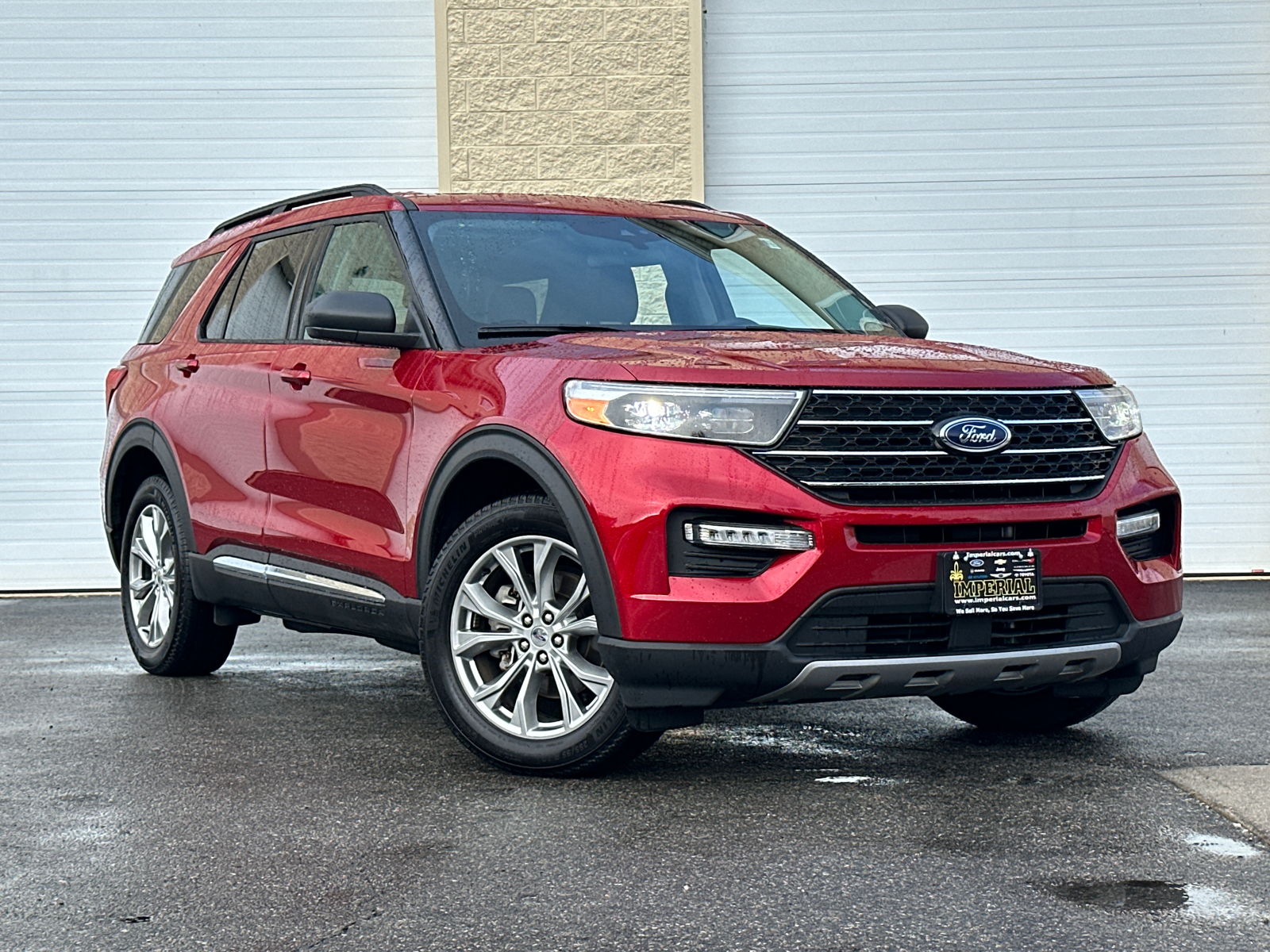 2023 Ford Explorer XLT 2