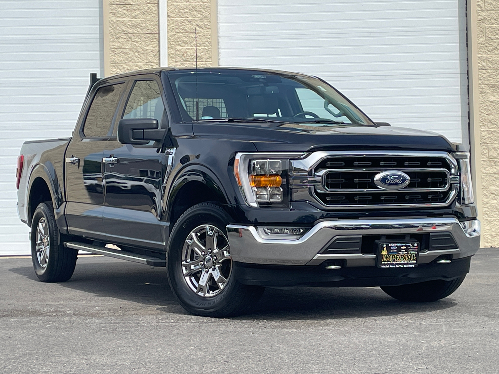 2021 Ford F-150 XLT 2