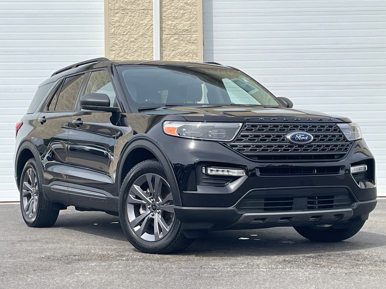 2021 Ford Explorer XLT 1