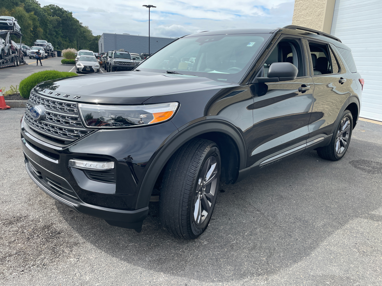 2021 Ford Explorer XLT 4