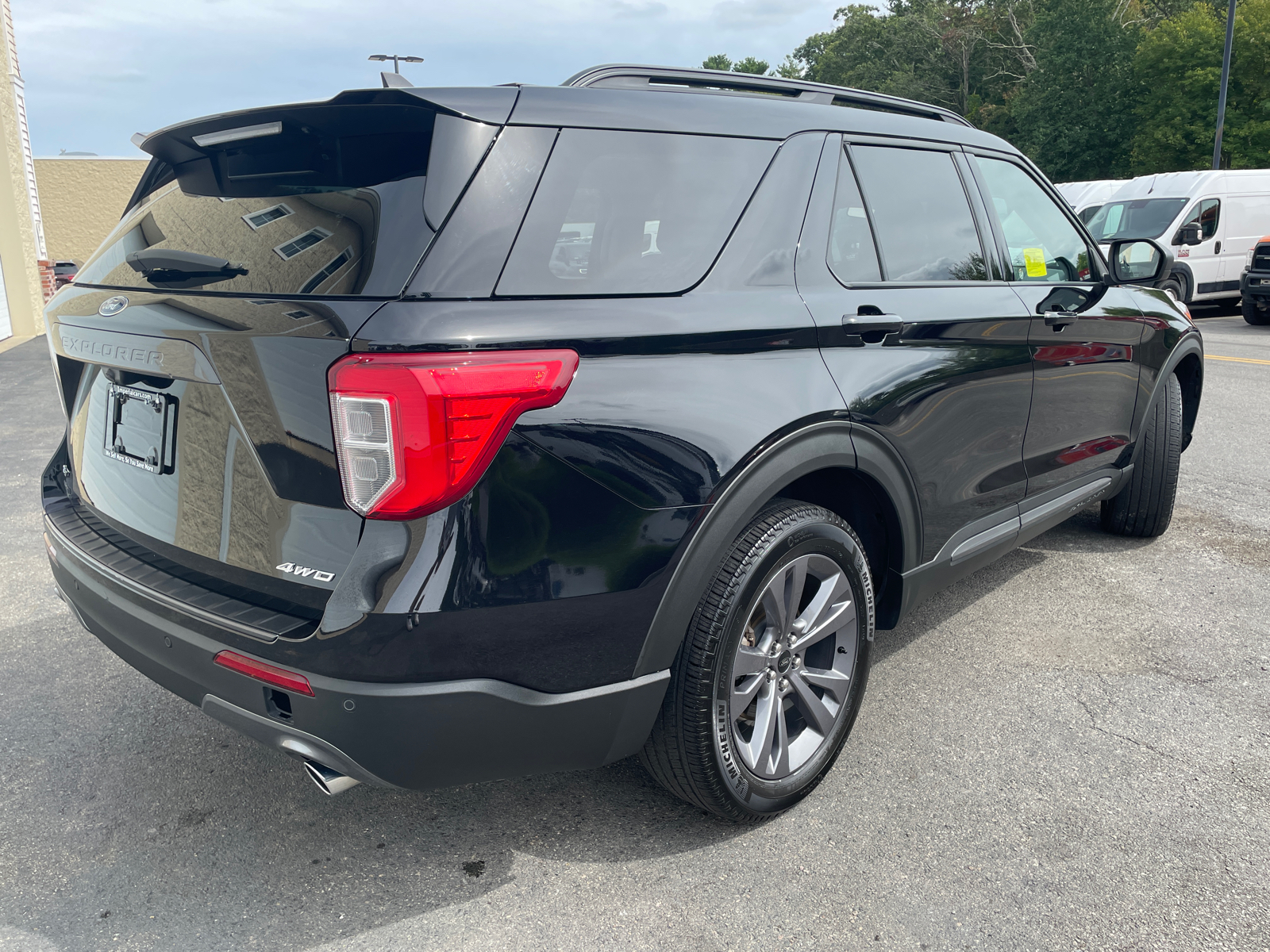 2021 Ford Explorer XLT 14