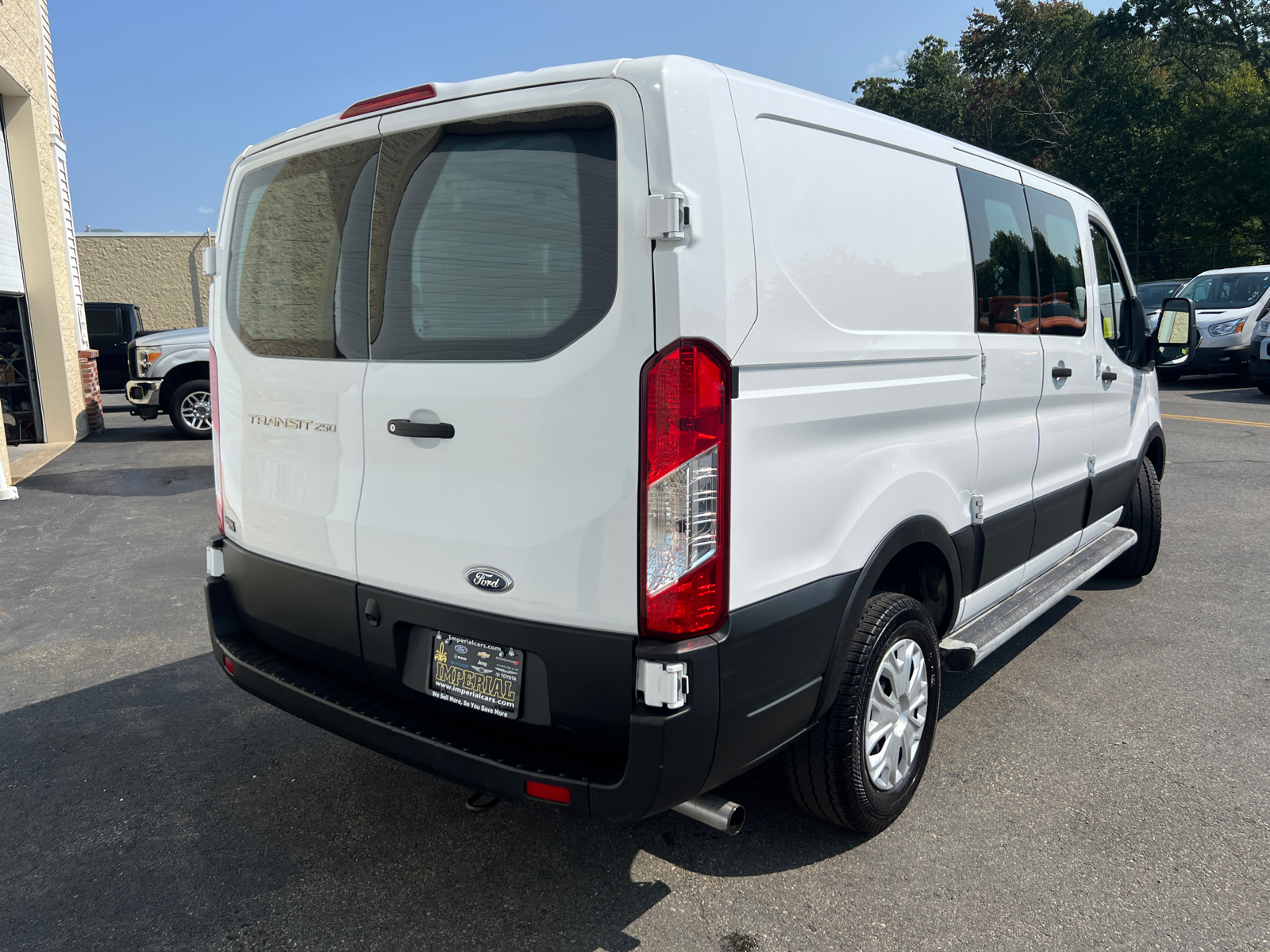 2022 Ford Transit-250 Base 10