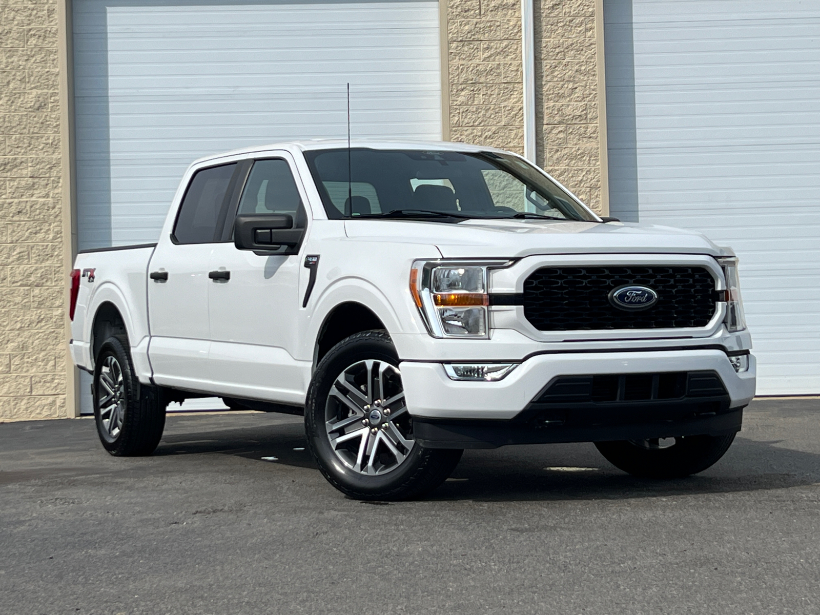 2021 Ford F-150 XL 2