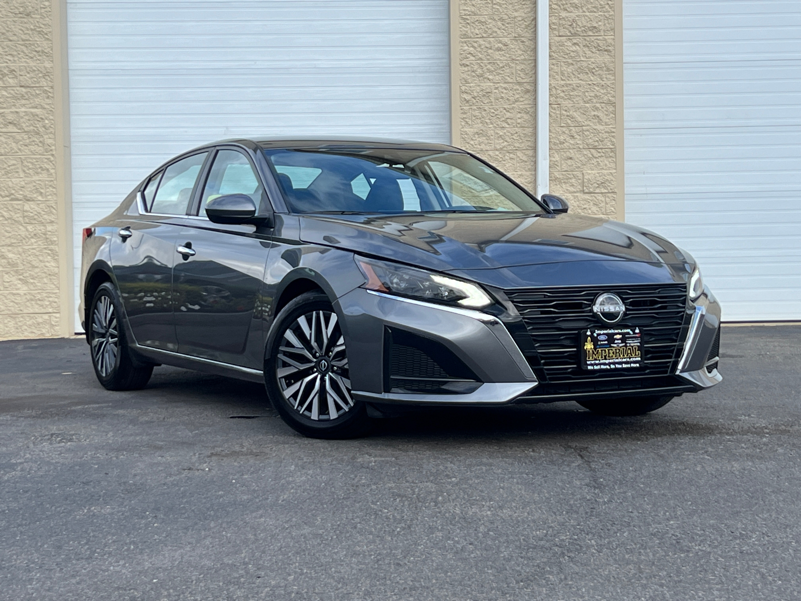 2023 Nissan Altima 2.5 SV 1