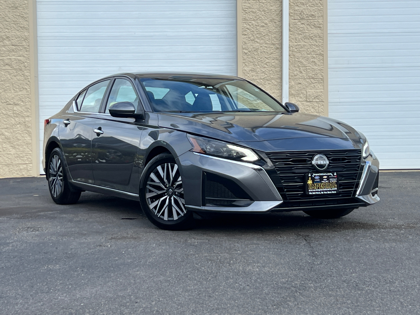 2023 Nissan Altima 2.5 SV 2