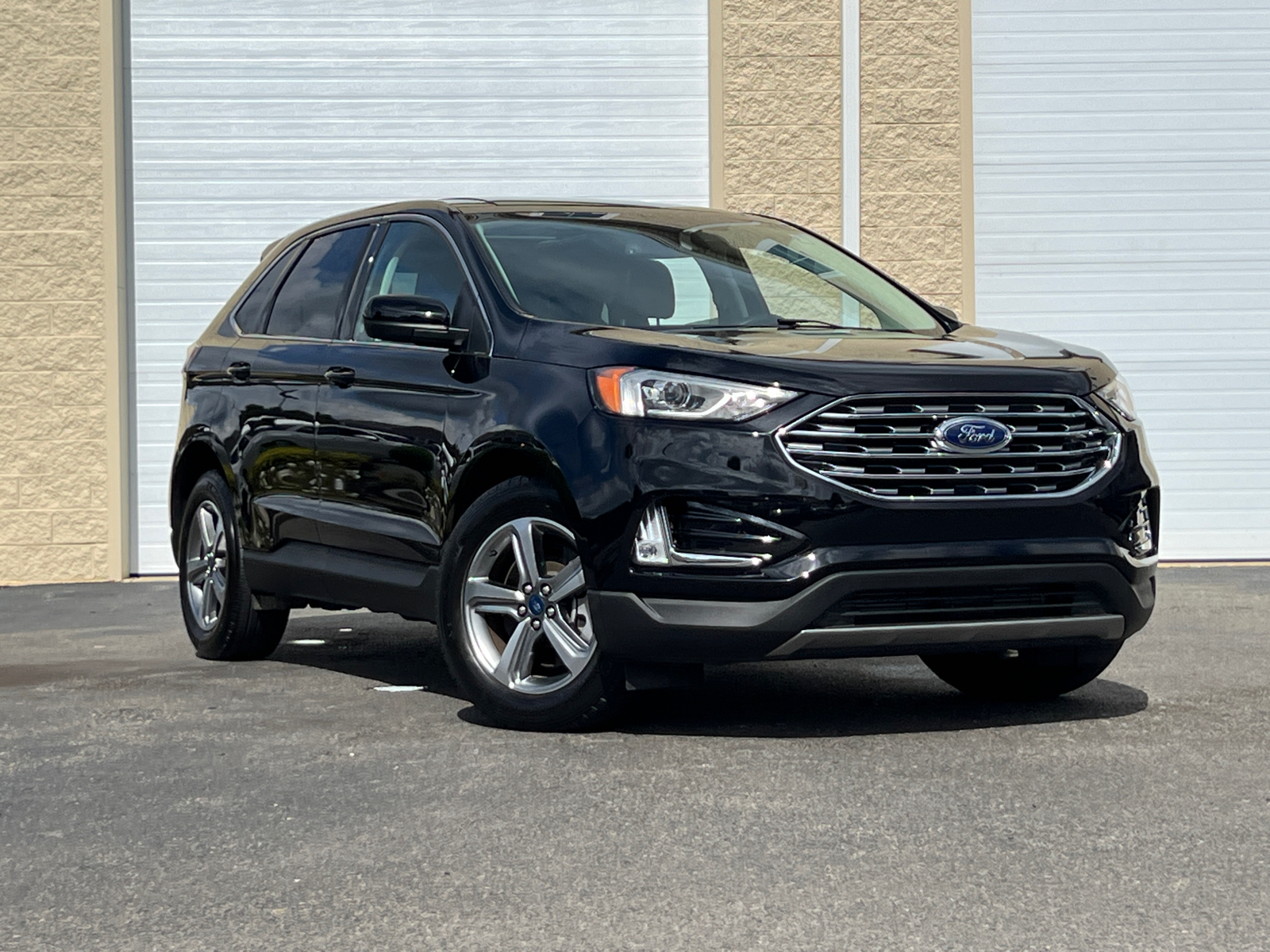 2021 Ford Edge SEL 2