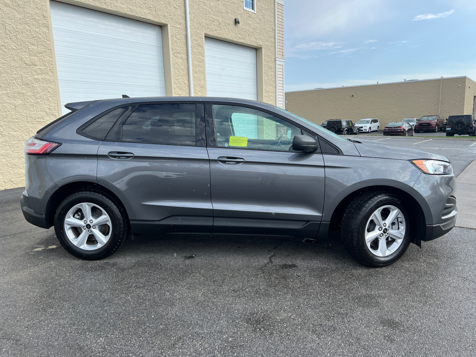 2024 Ford Edge SE 11