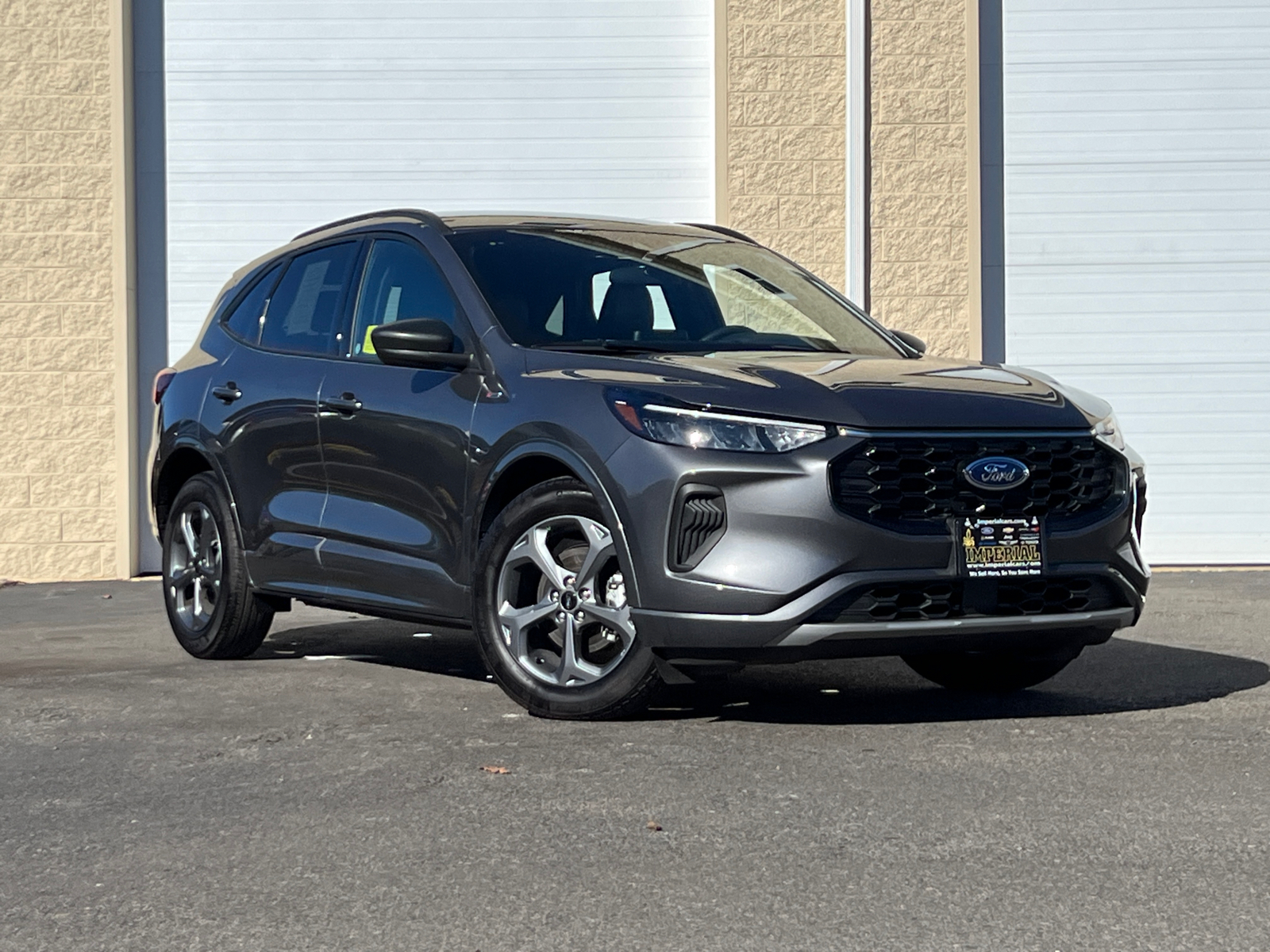 2023 Ford Escape ST-Line 1