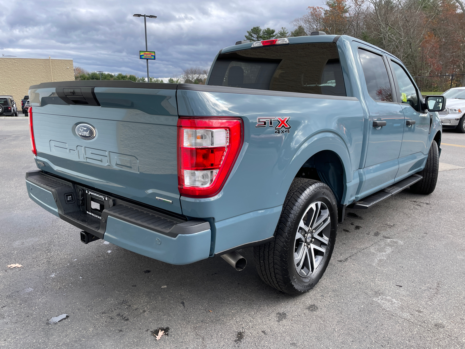 2023 Ford F-150 XL 12