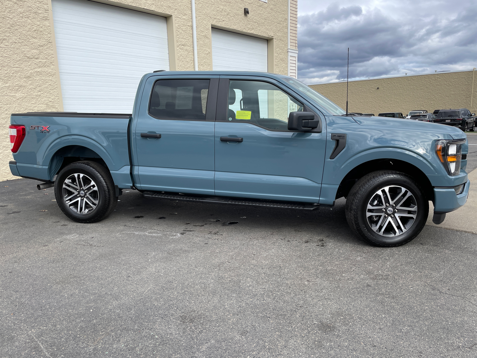 2023 Ford F-150 XL 13