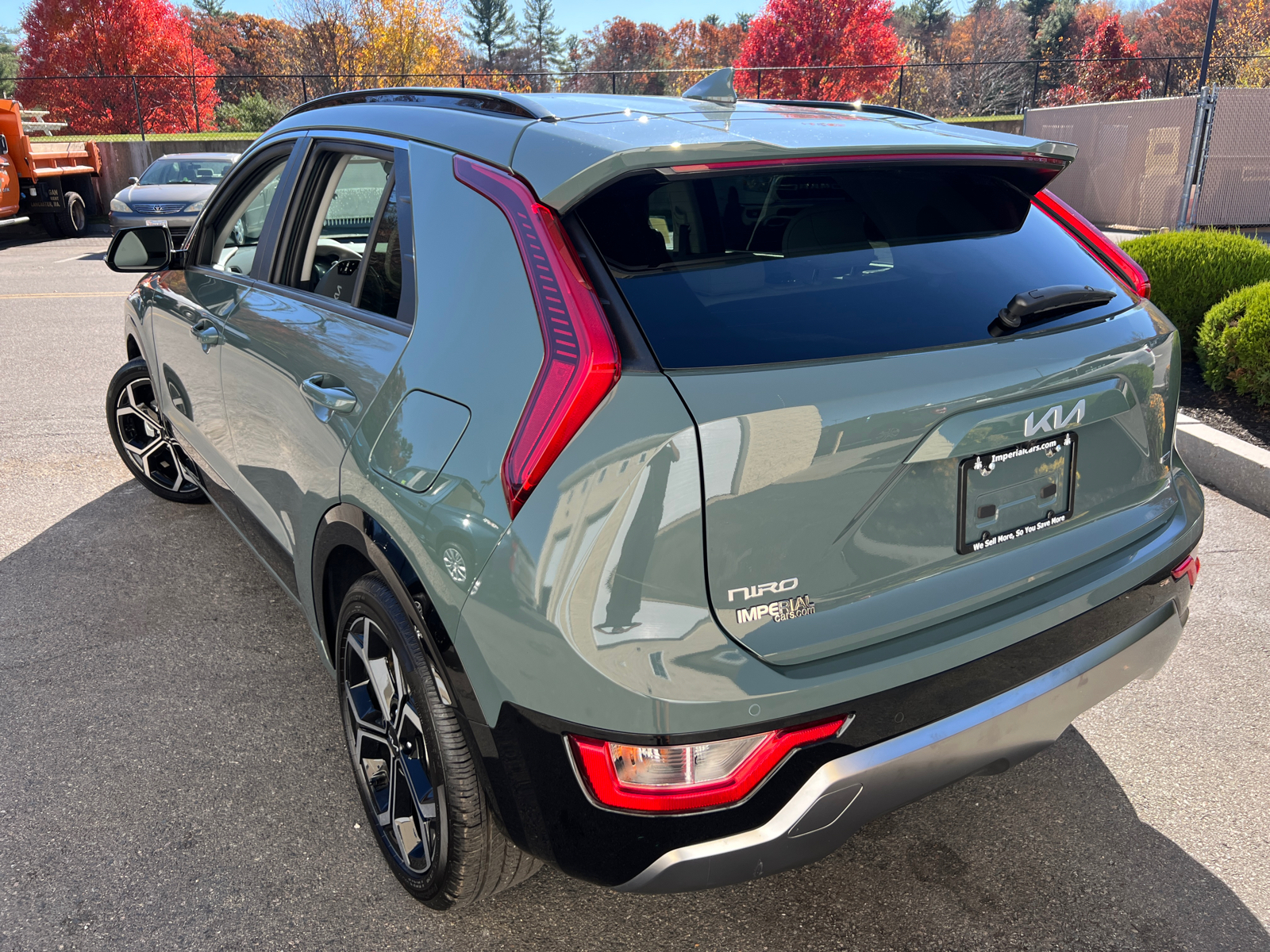 2023 Kia Niro EX Touring 7