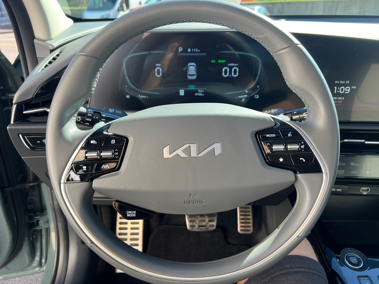 2023 Kia Niro EX Touring 22