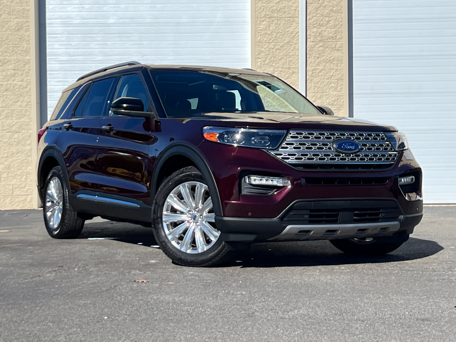 2022 Ford Explorer Limited 1