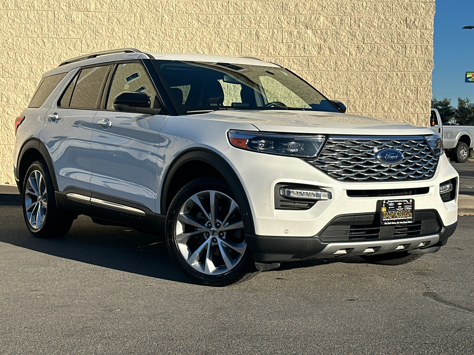 2021 Ford Explorer Platinum 2