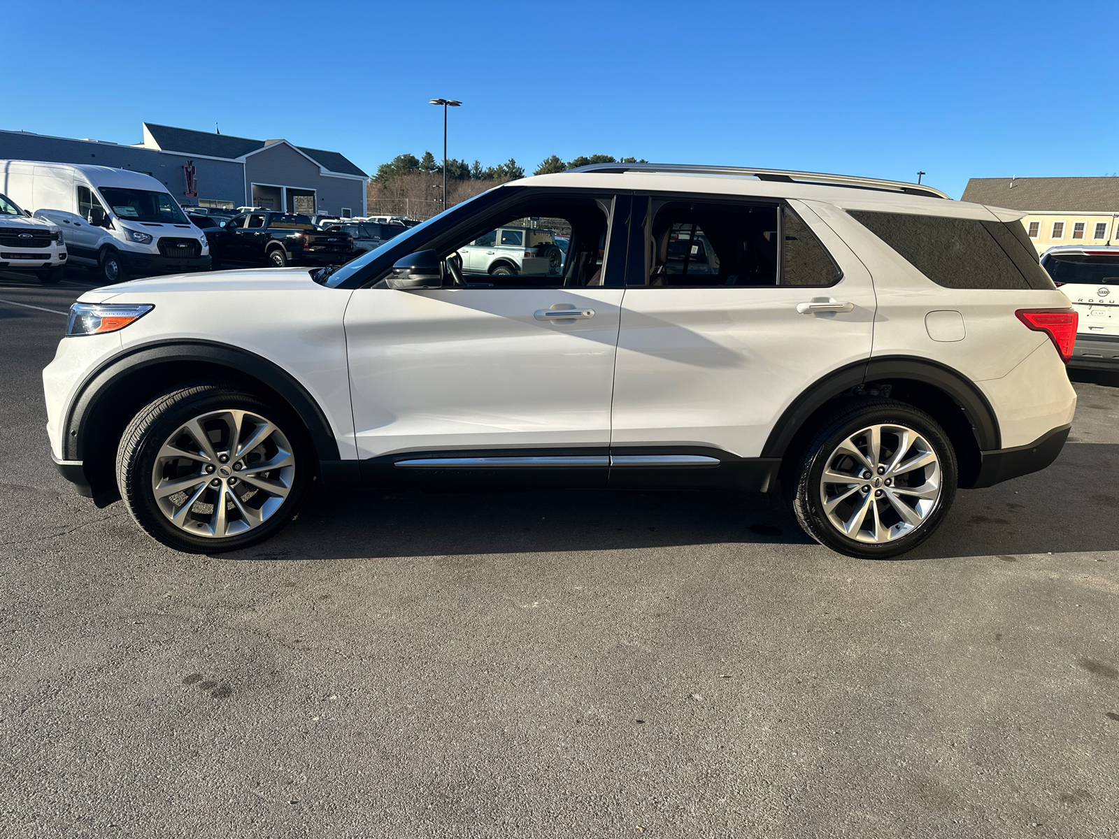 2021 Ford Explorer Platinum 5