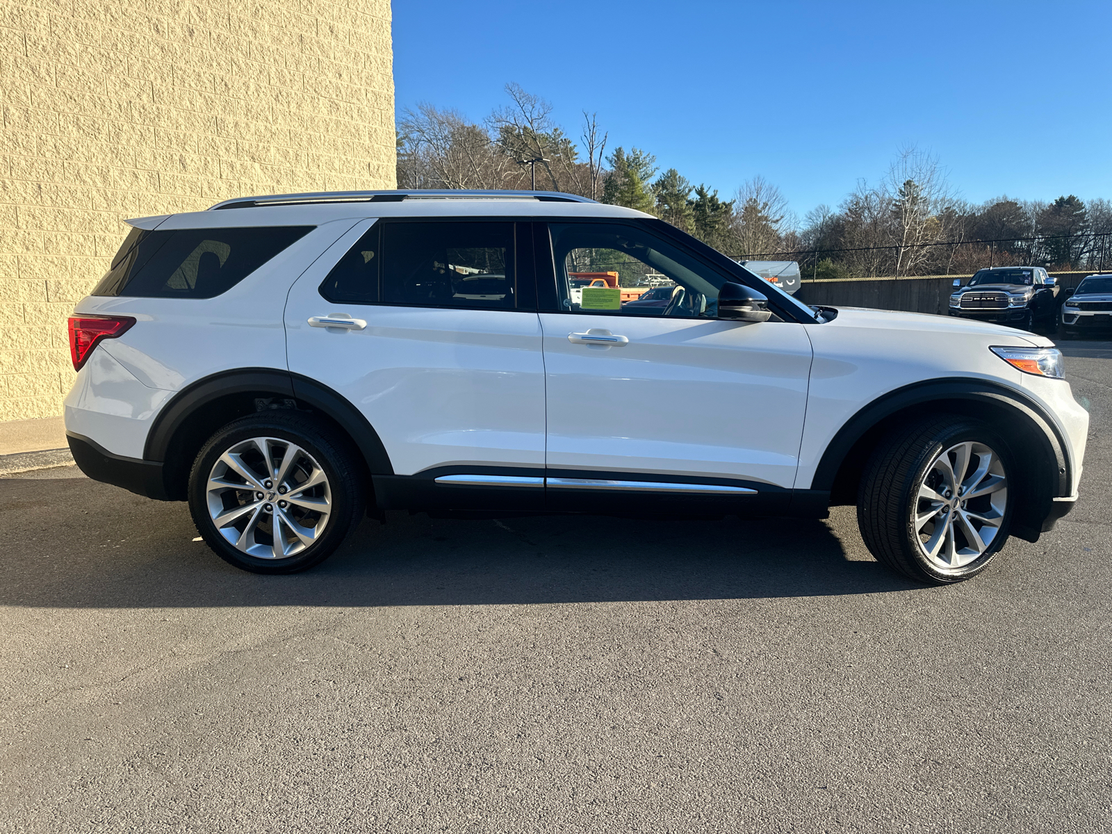 2021 Ford Explorer Platinum 14