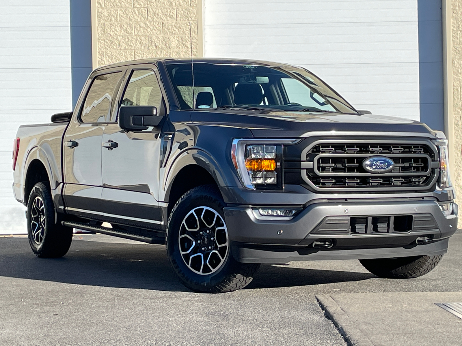 2022 Ford F-150 XLT 1