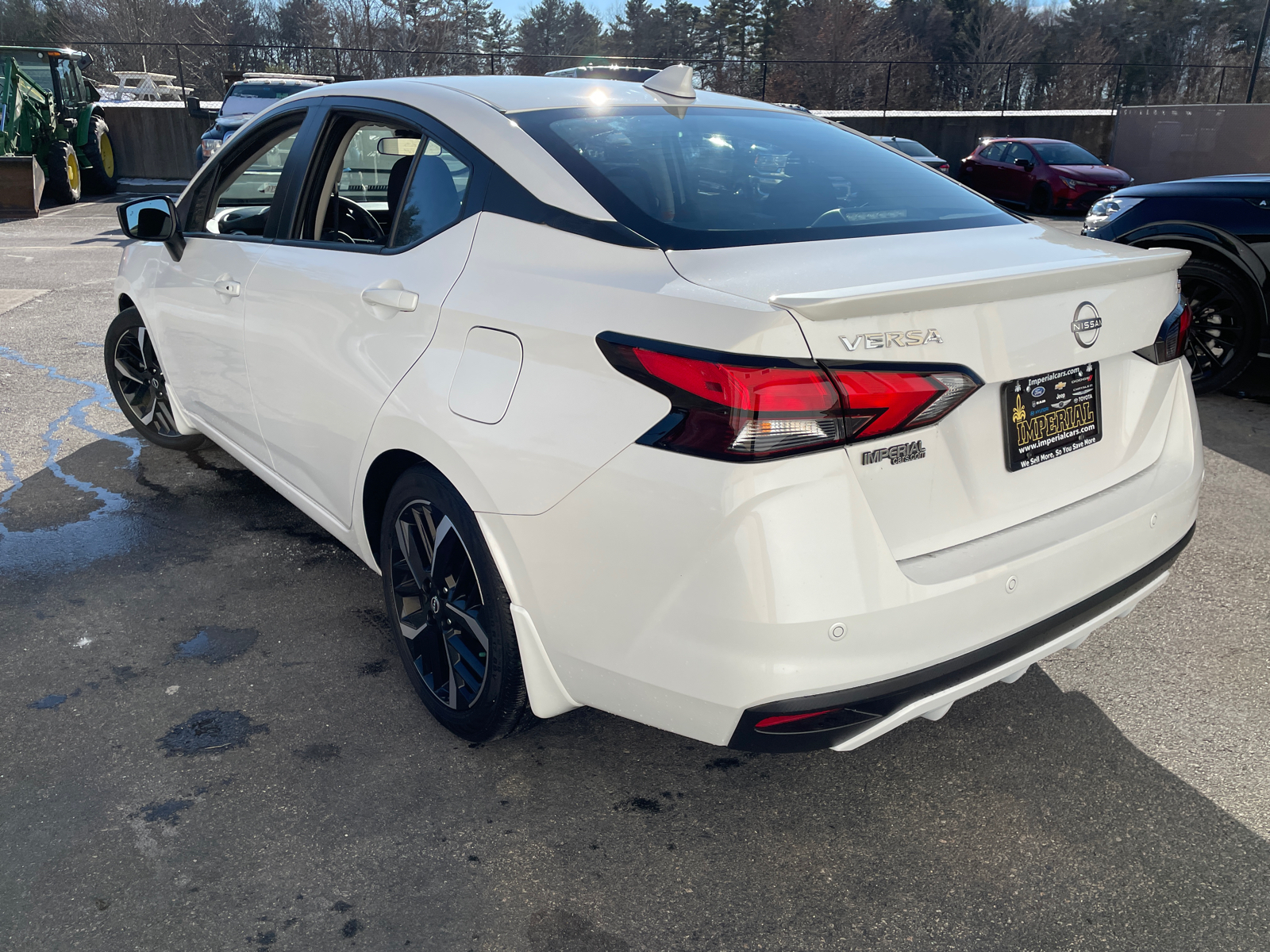 2023 Nissan Versa 1.6 SR 7