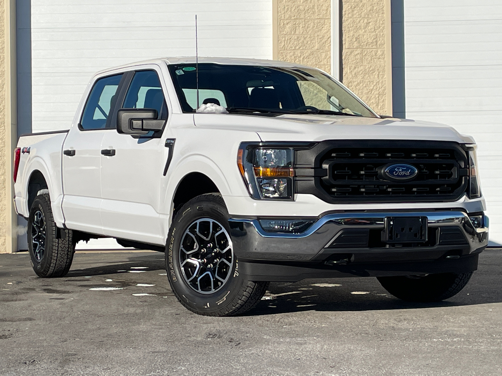 2023 Ford F-150 XL 1