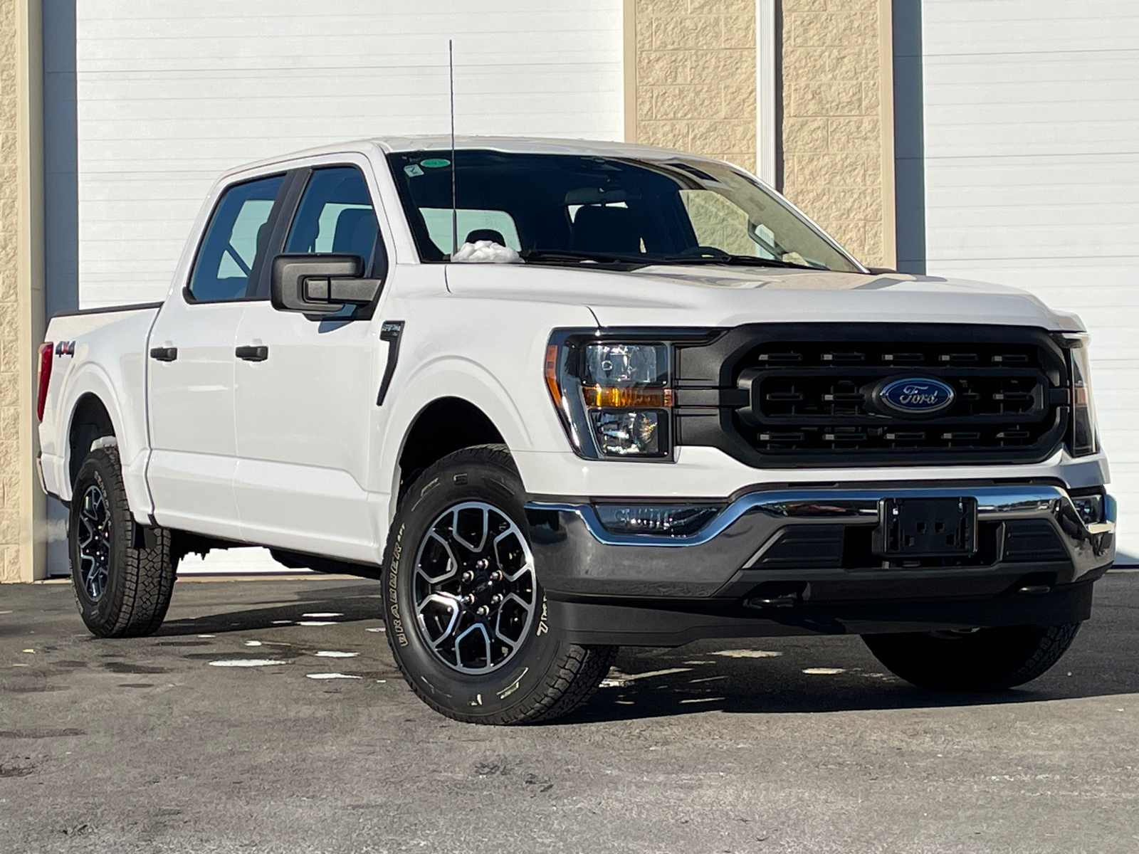 2023 Ford F-150 XL 2