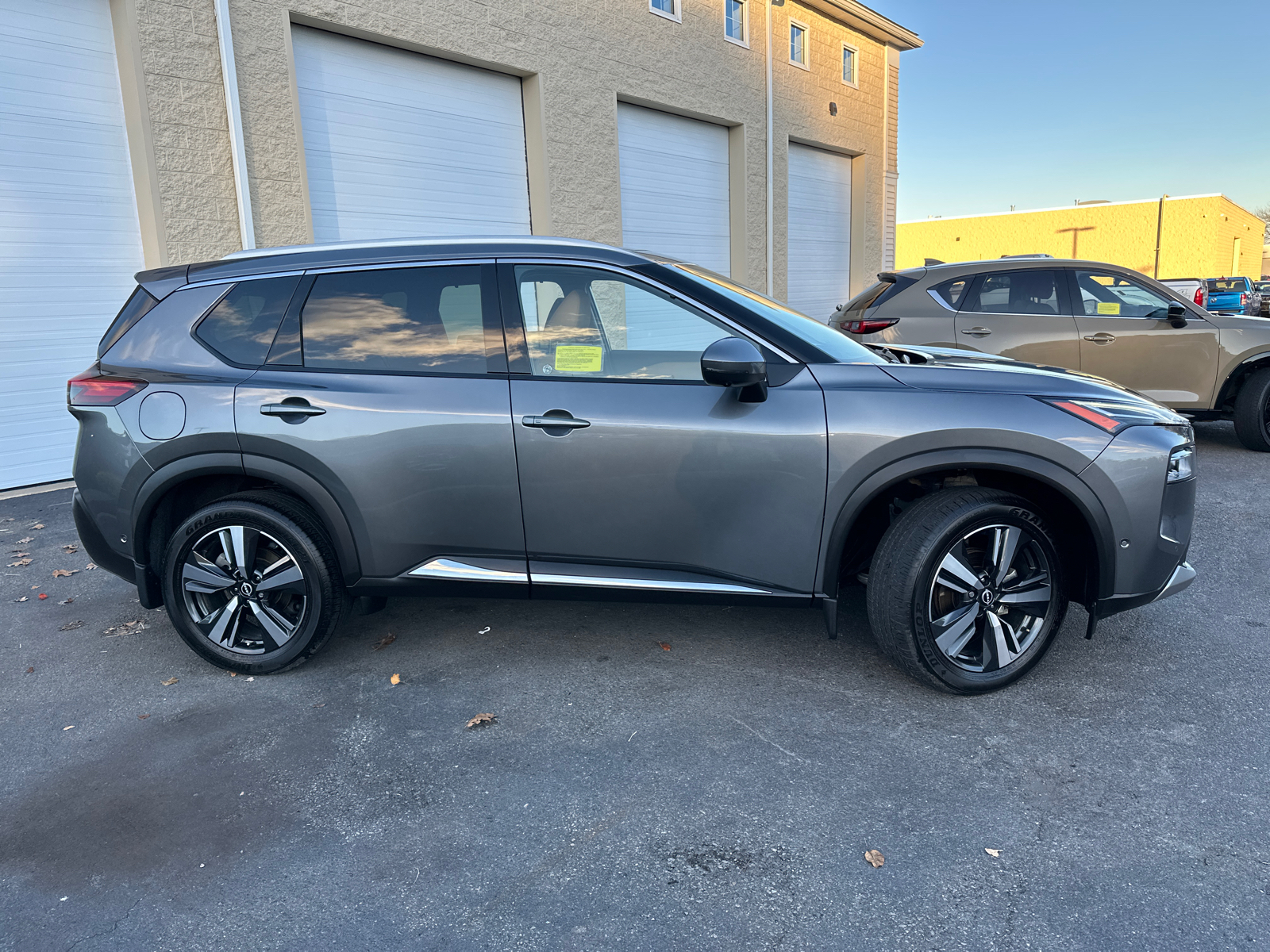 2023 Nissan Rogue Platinum 11