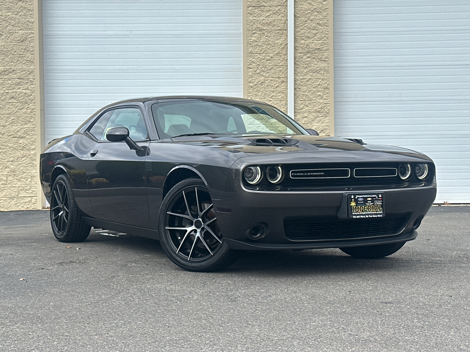 2019 Dodge Challenger SXT 2