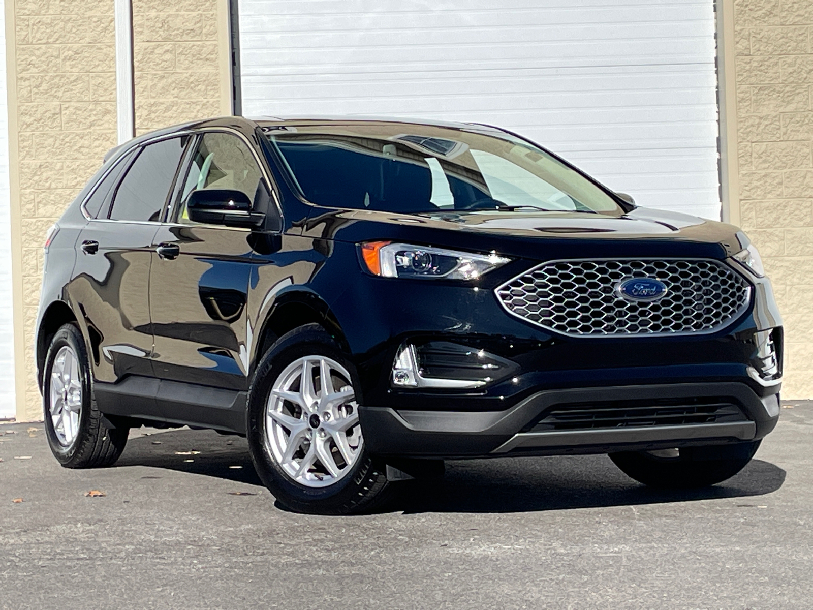 2024 Ford Edge SEL 2